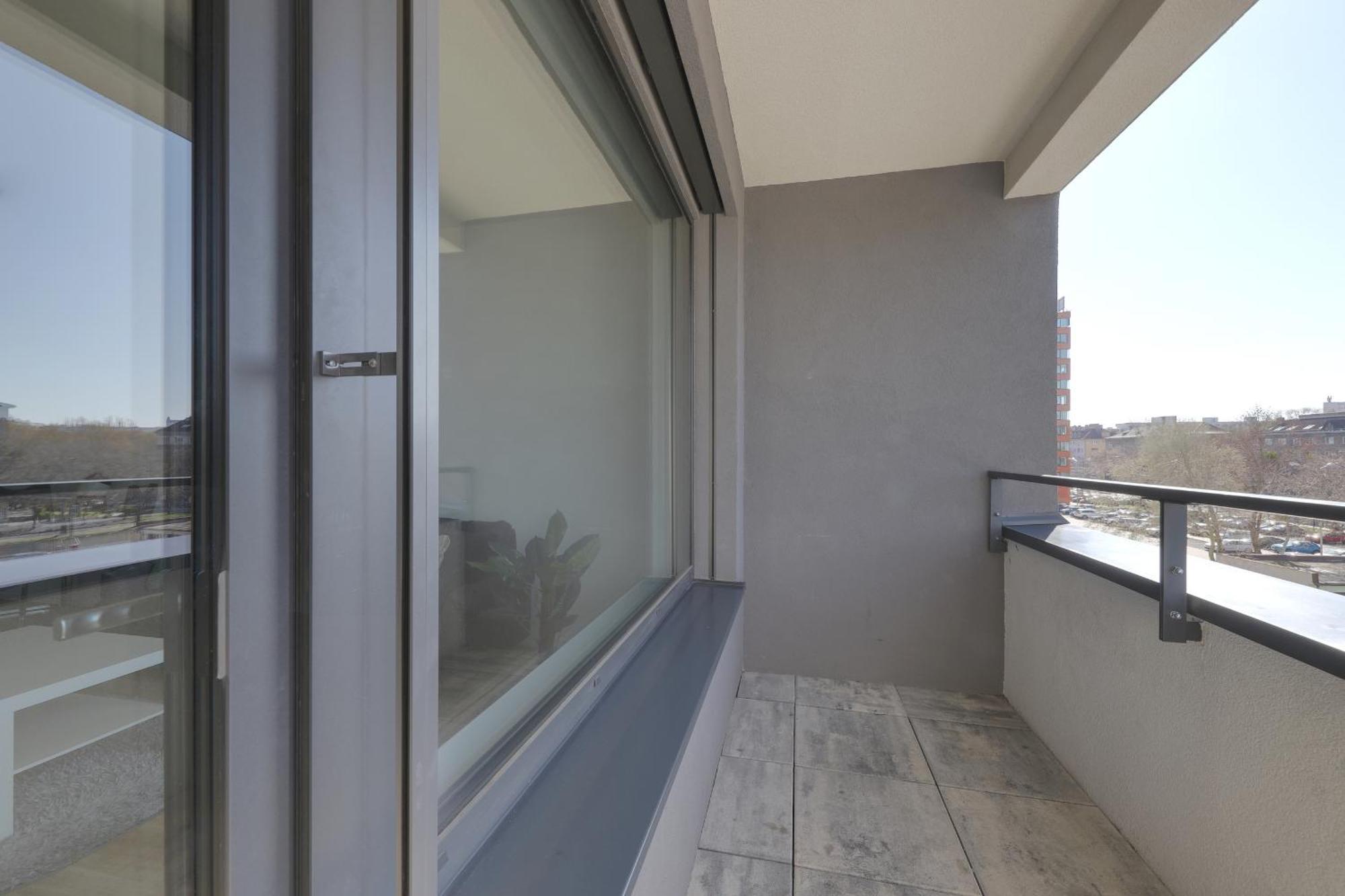 Bazova Apartment With Free Parking Братислава Екстериор снимка