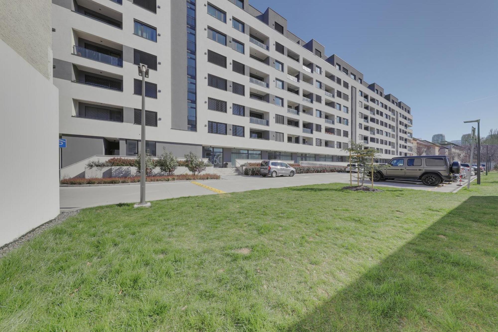 Bazova Apartment With Free Parking Братислава Екстериор снимка