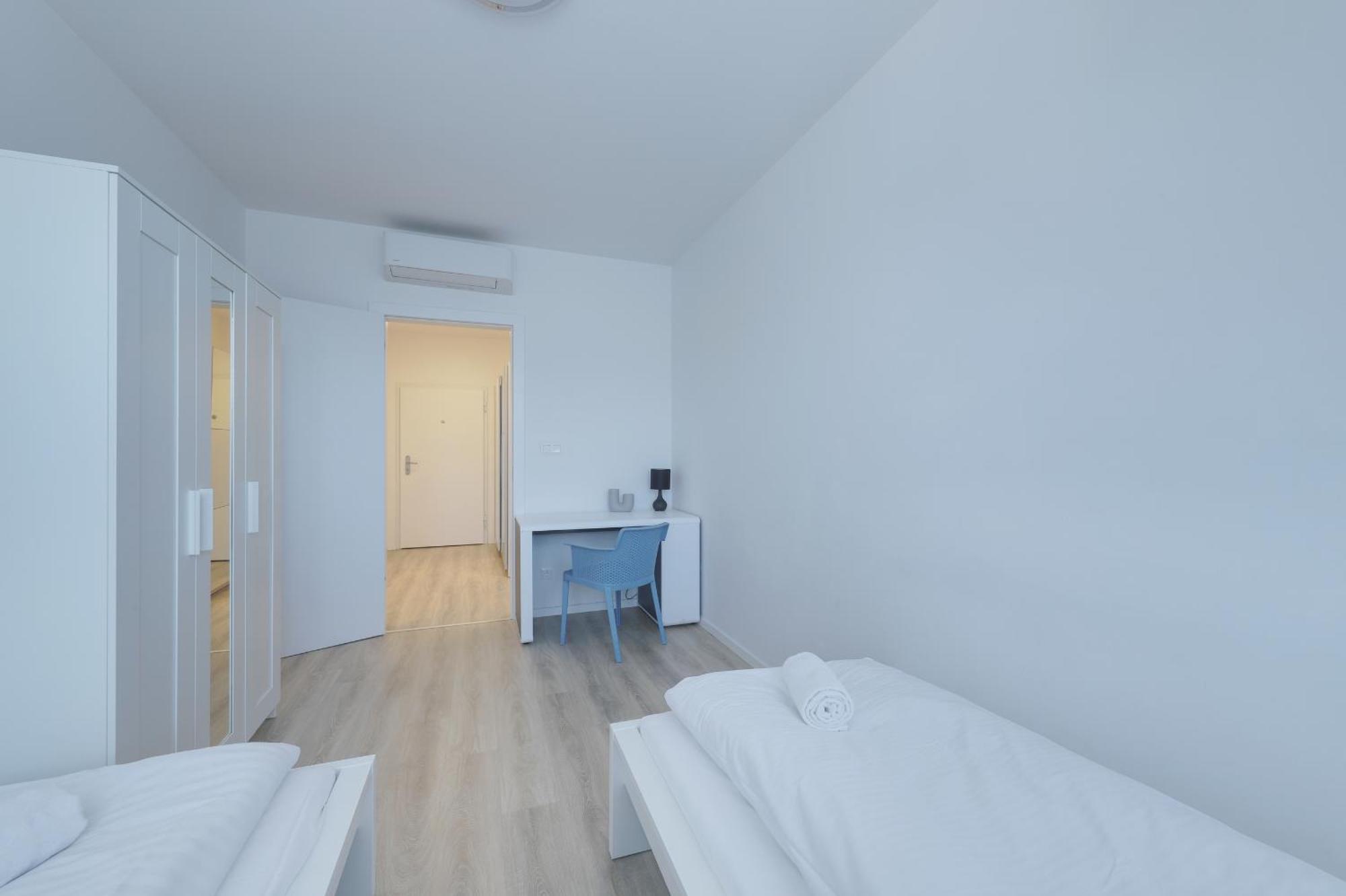 Bazova Apartment With Free Parking Братислава Екстериор снимка