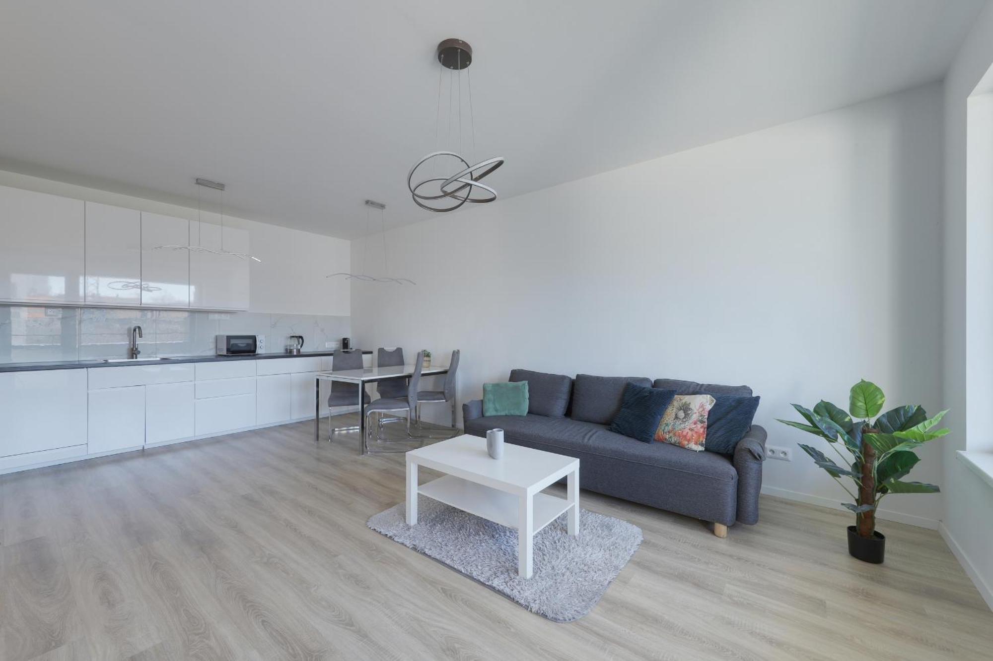 Bazova Apartment With Free Parking Братислава Екстериор снимка