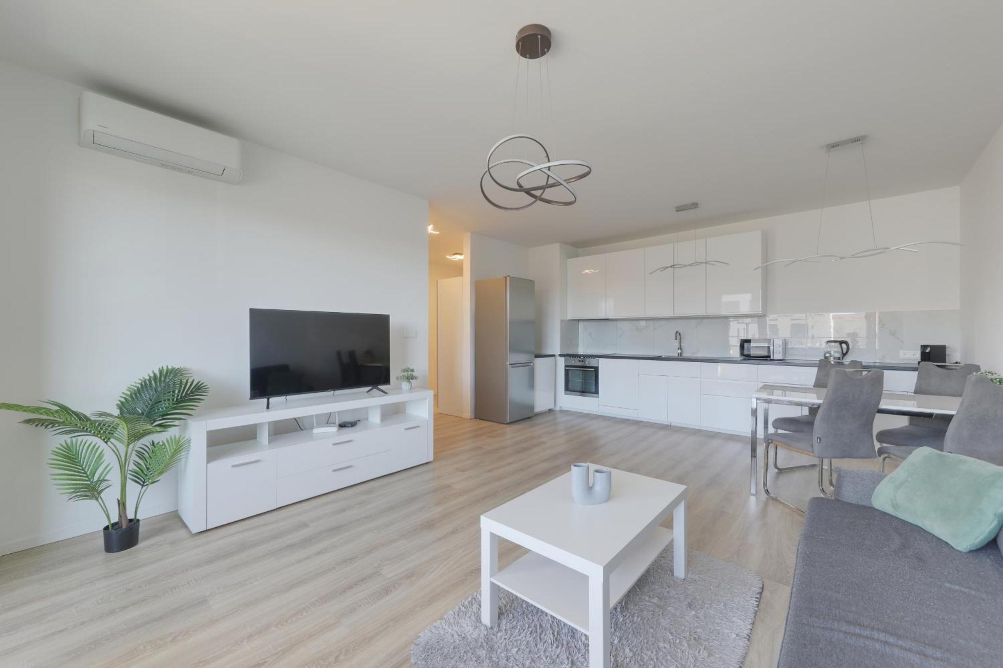 Bazova Apartment With Free Parking Братислава Екстериор снимка