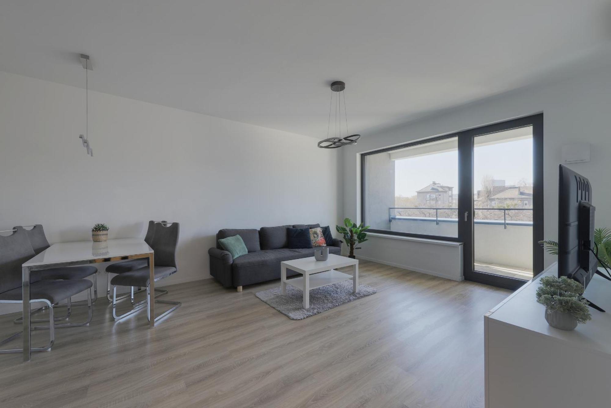 Bazova Apartment With Free Parking Братислава Екстериор снимка