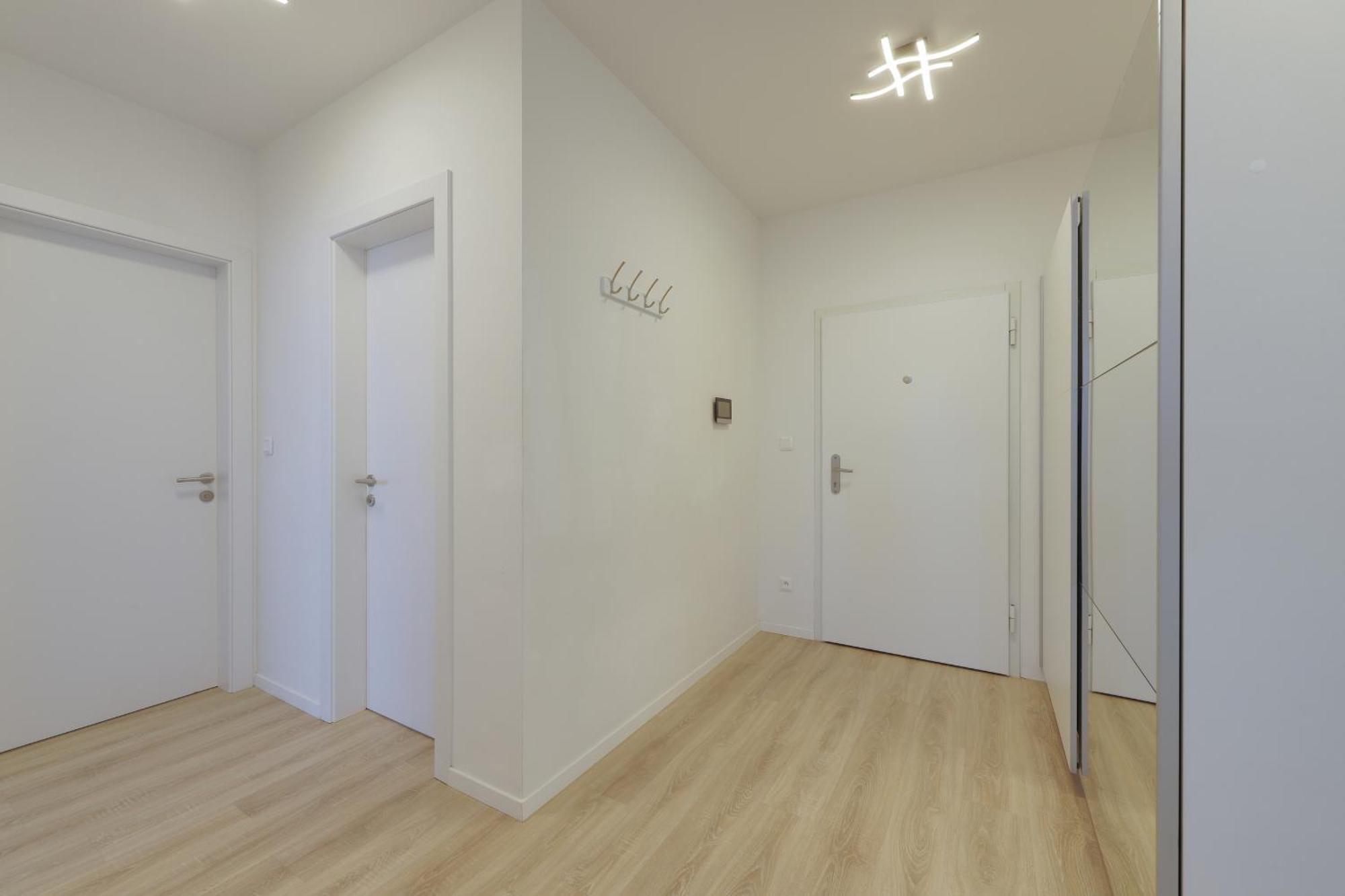 Bazova Apartment With Free Parking Братислава Екстериор снимка